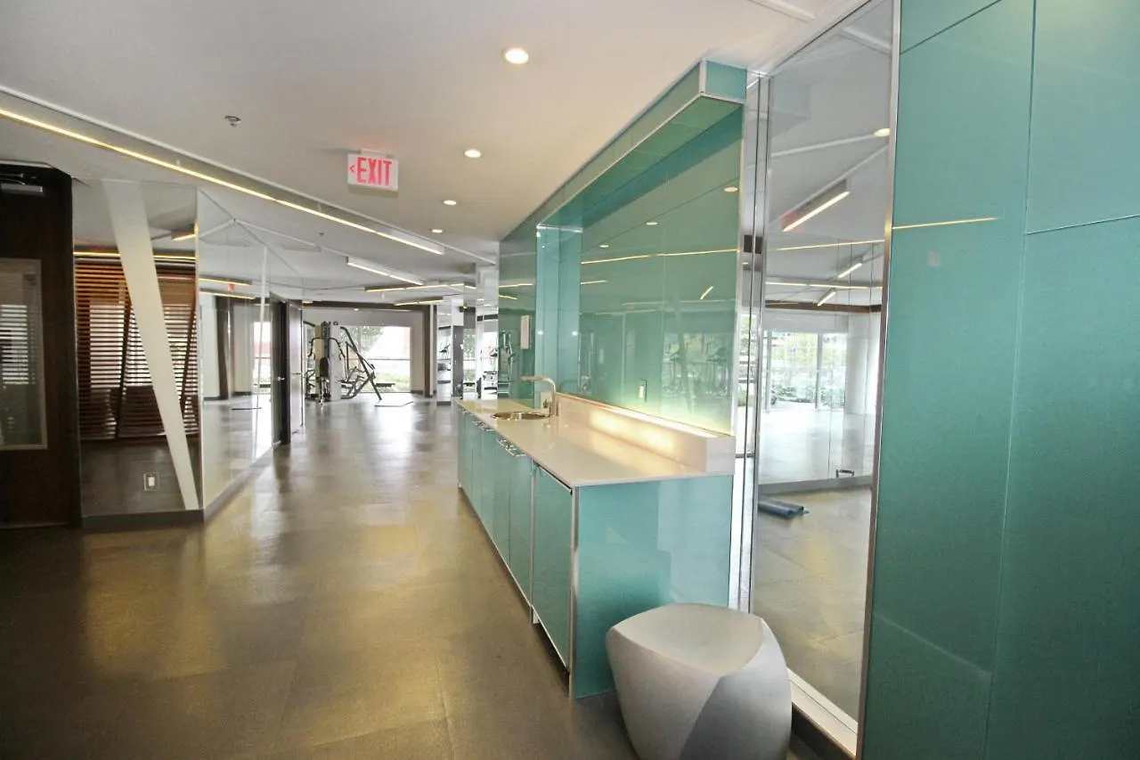 Apartment Boutique Suites - Entertainment District, Scotiabank Arena - Downtown Toronto