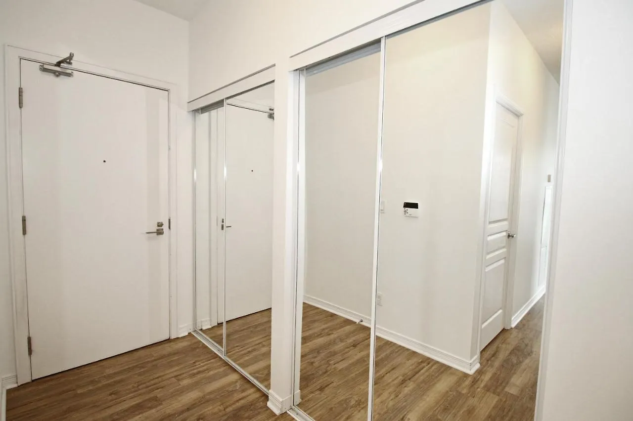 Apartment Boutique Suites - Entertainment District, Scotiabank Arena - Downtown Toronto Canada