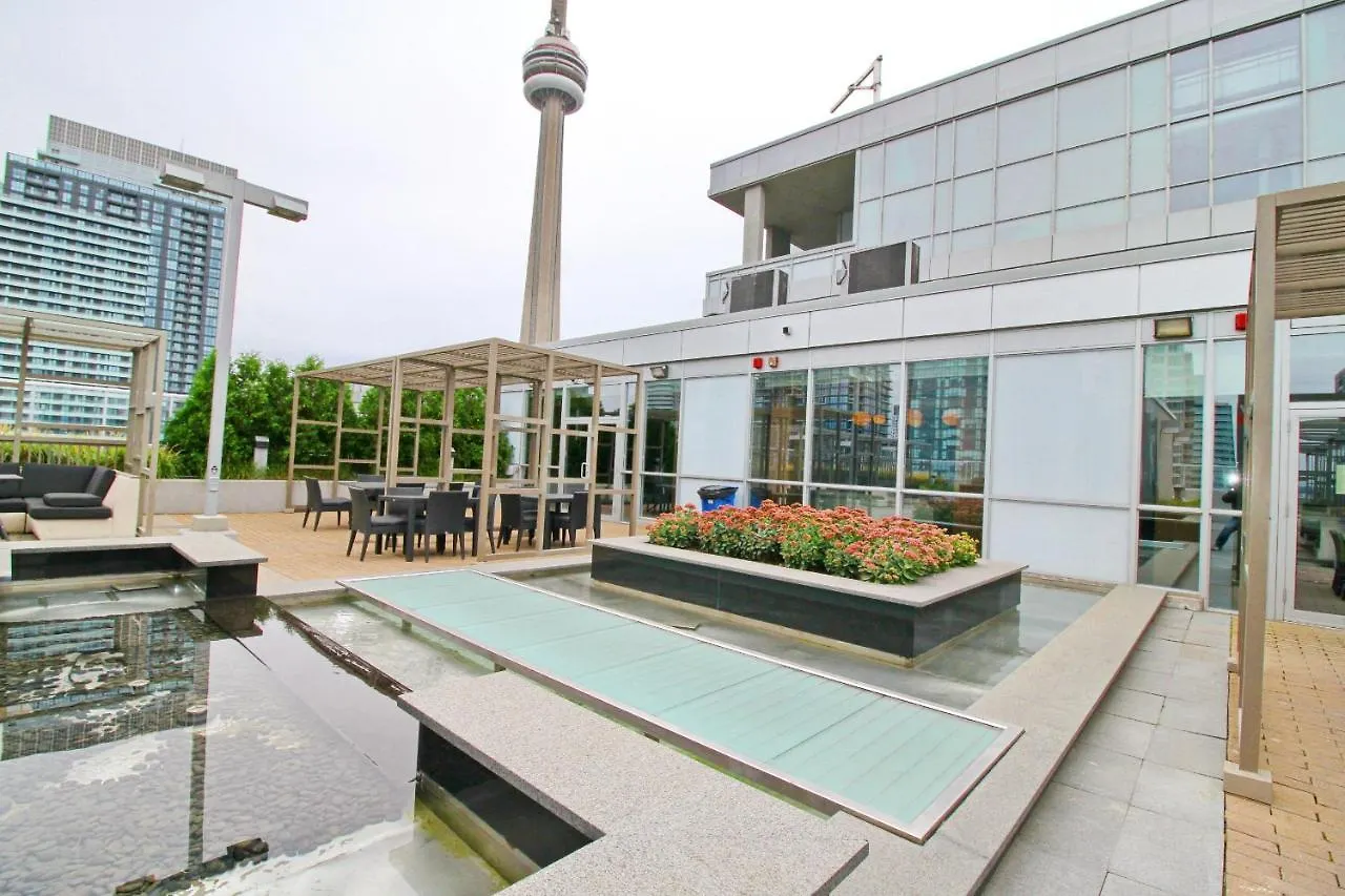 Boutique Suites - Entertainment District, Scotiabank Arena - Downtown Toronto Apartment