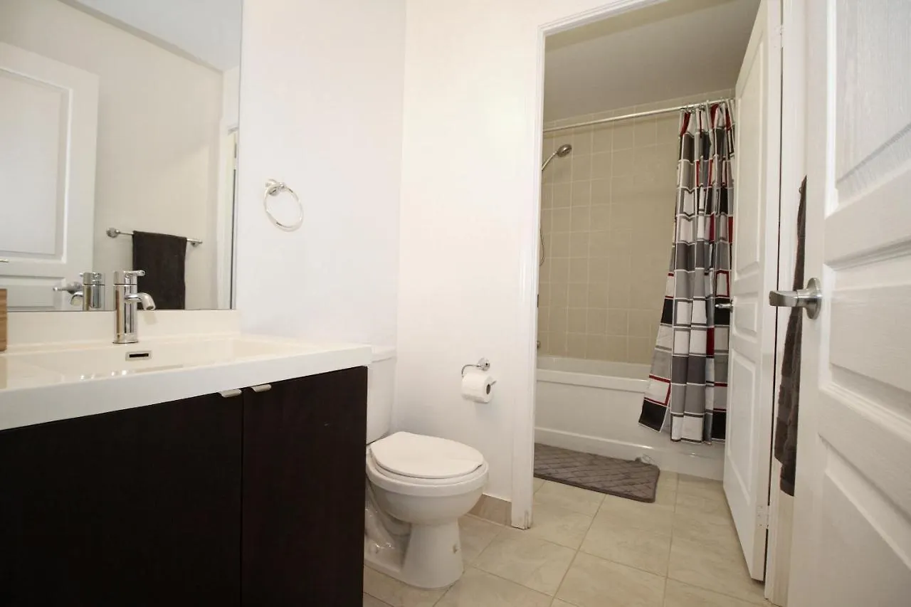 Boutique Suites - Entertainment District, Scotiabank Arena - Downtown Toronto