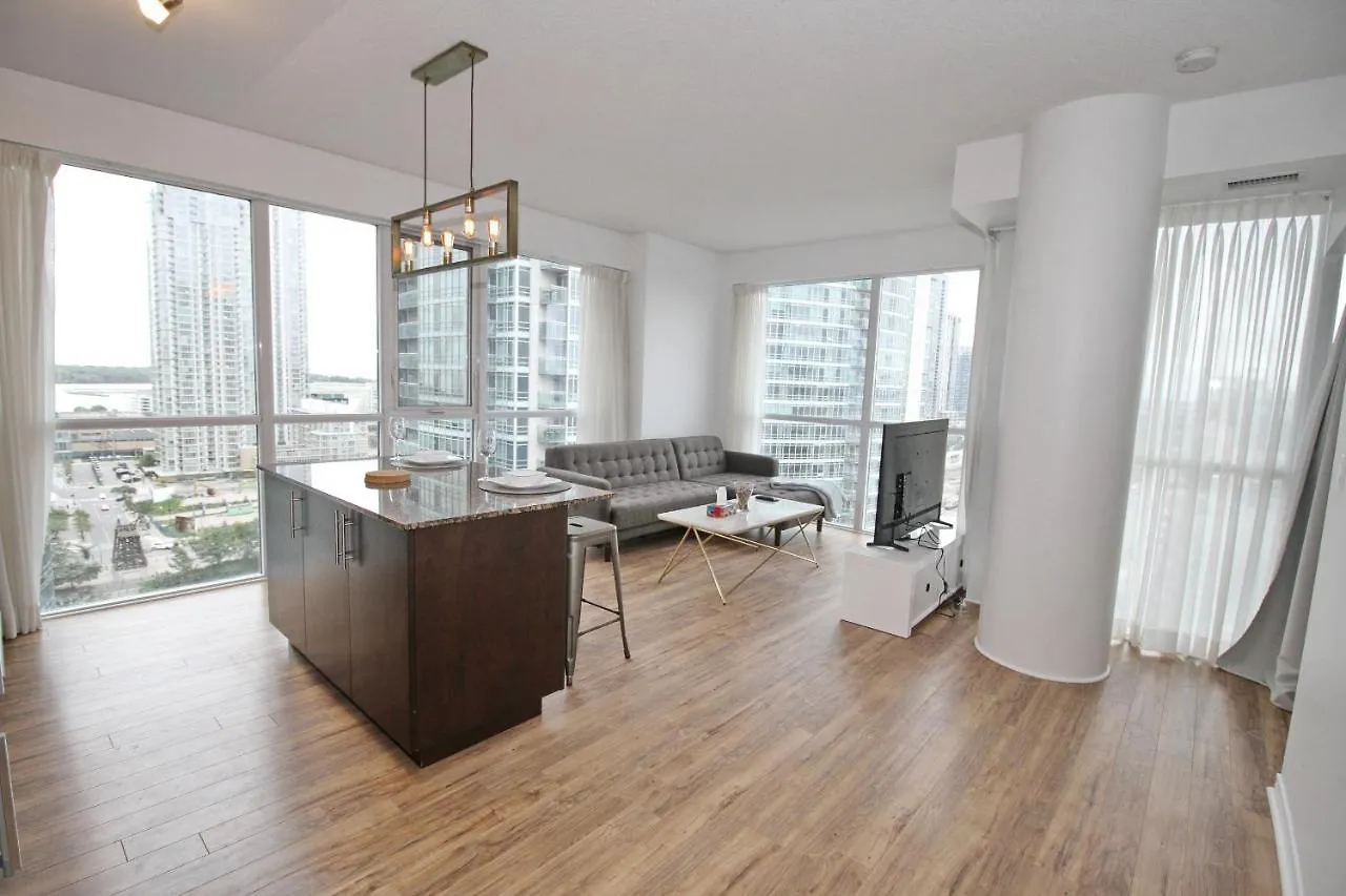 Apartment Boutique Suites - Entertainment District, Scotiabank Arena - Downtown Toronto